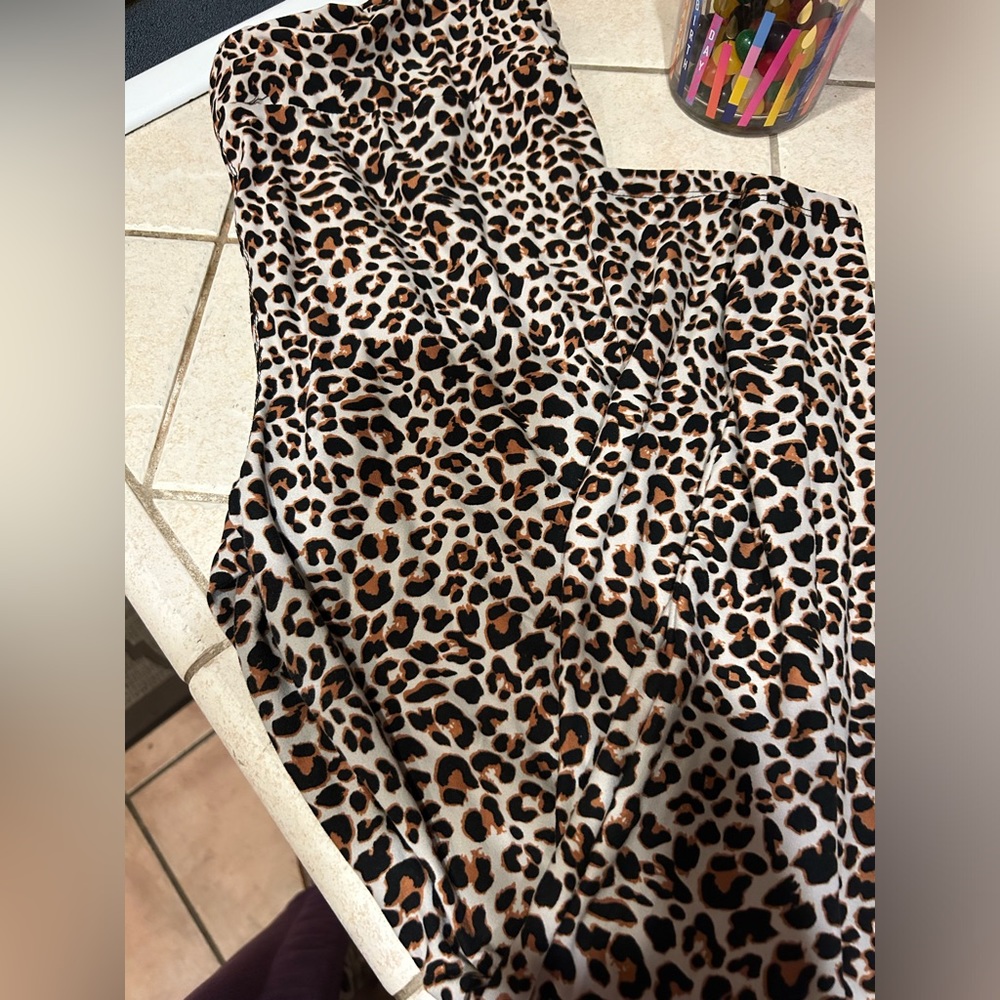 Lularoe tc2 leopard /cheetah leggings